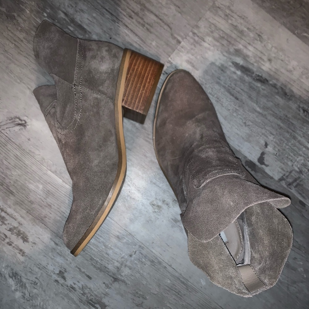 Steve Madden Suede Booties